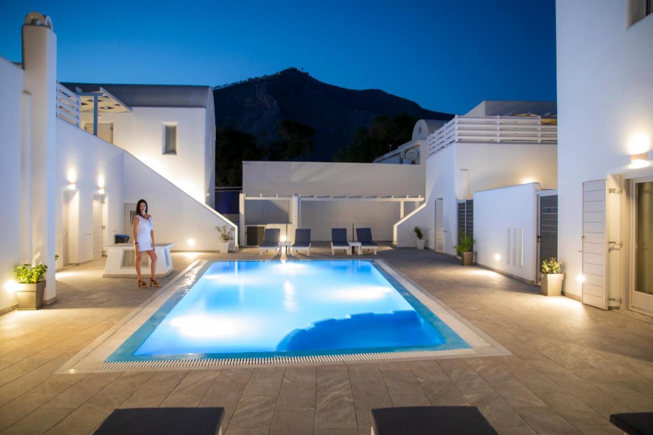 Petra Aqua Villa (Adults Only) Perissa  Exteriér fotografie